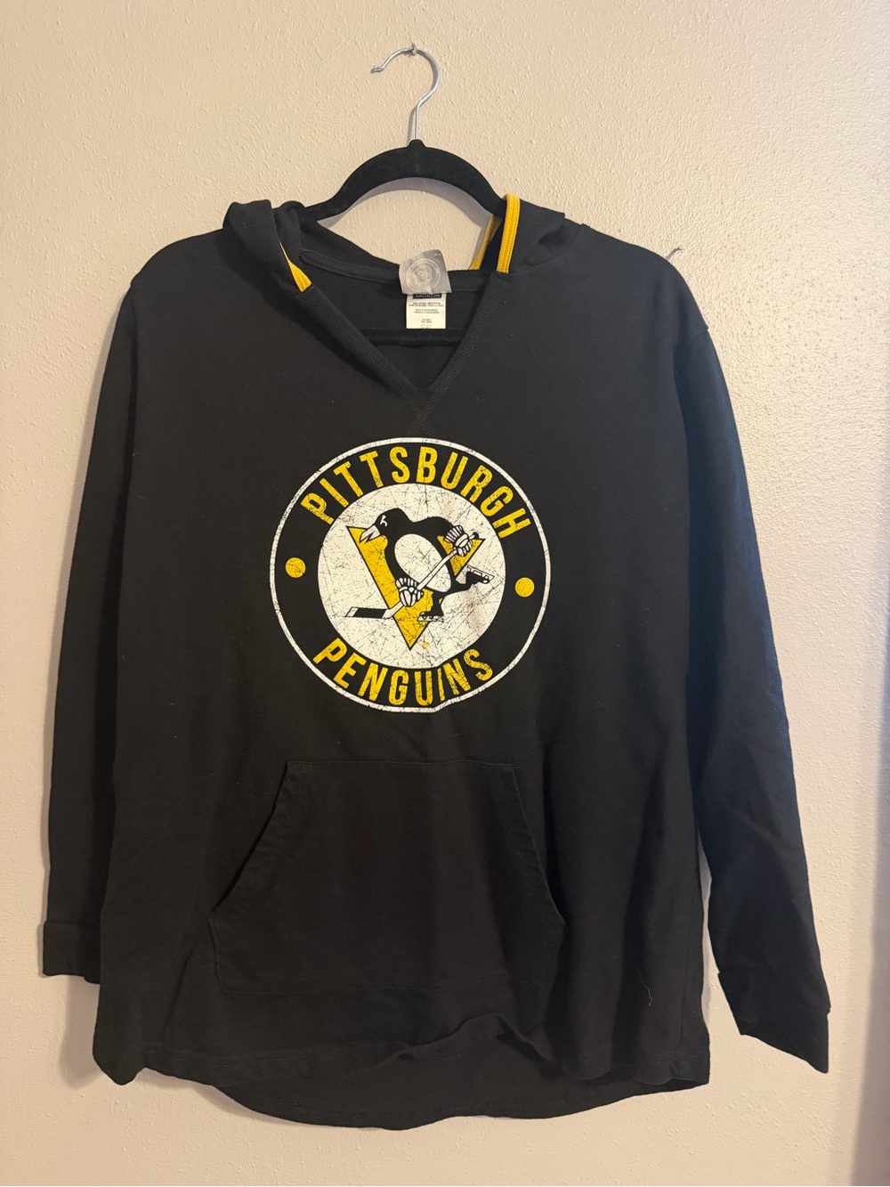 Women’s Pittsburgh Penguins Black & Yellow Pullover Hoodie